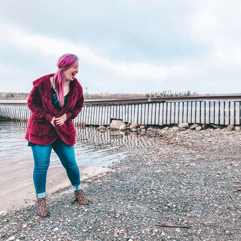 Hi lovelies! I'm Heather. ✌💝